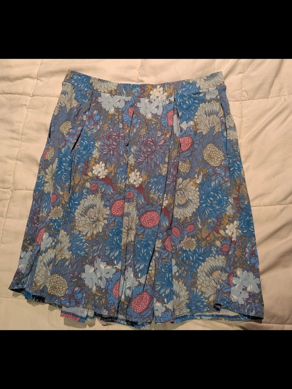 LuLaRoe XL Blue Multi Floral Pleated Skirt